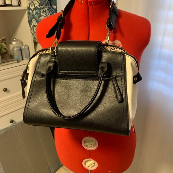 Catherine Malandrino Purse - Picture 6 of 11